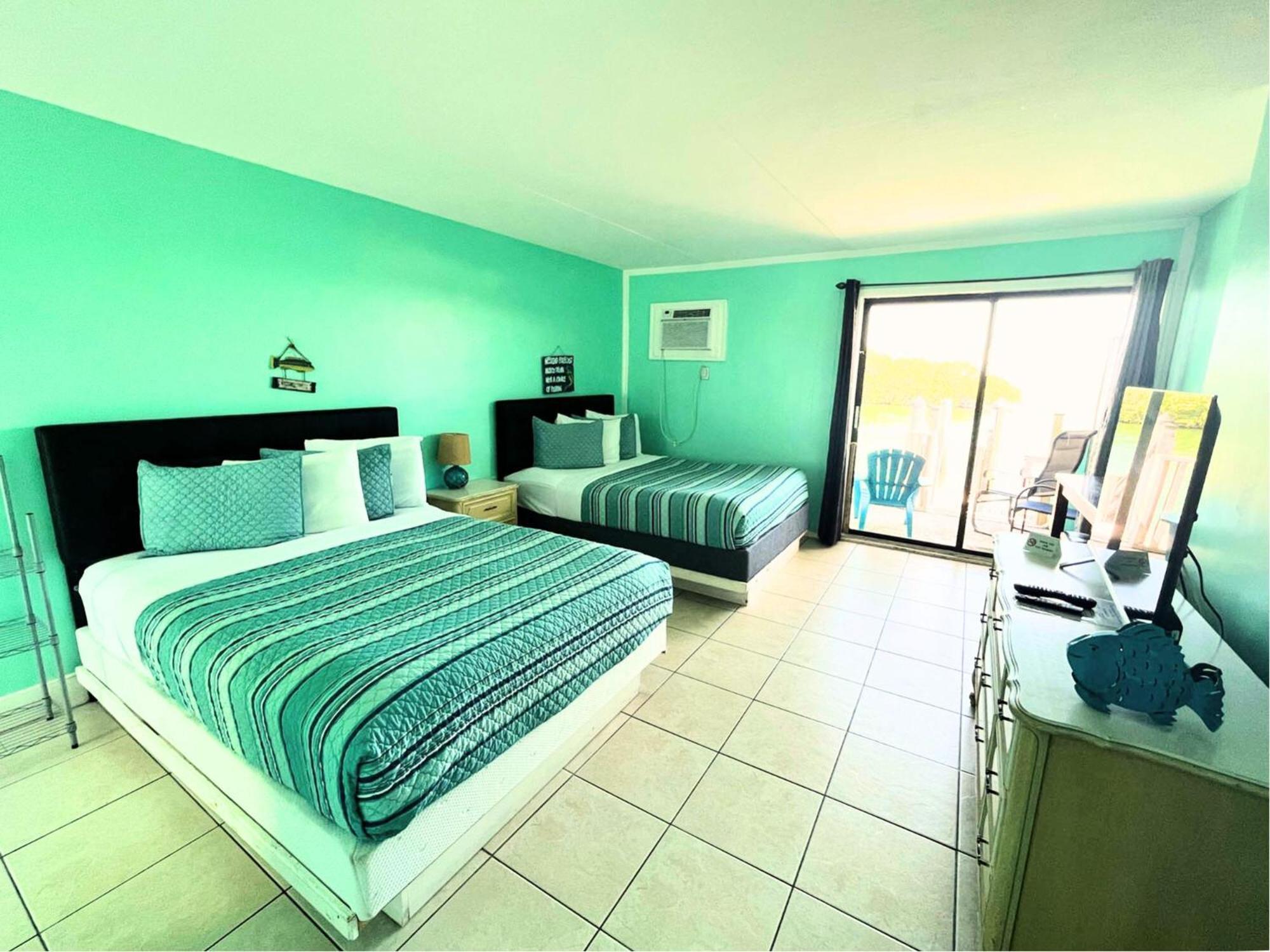 Fishing & Marina Hotel 2*